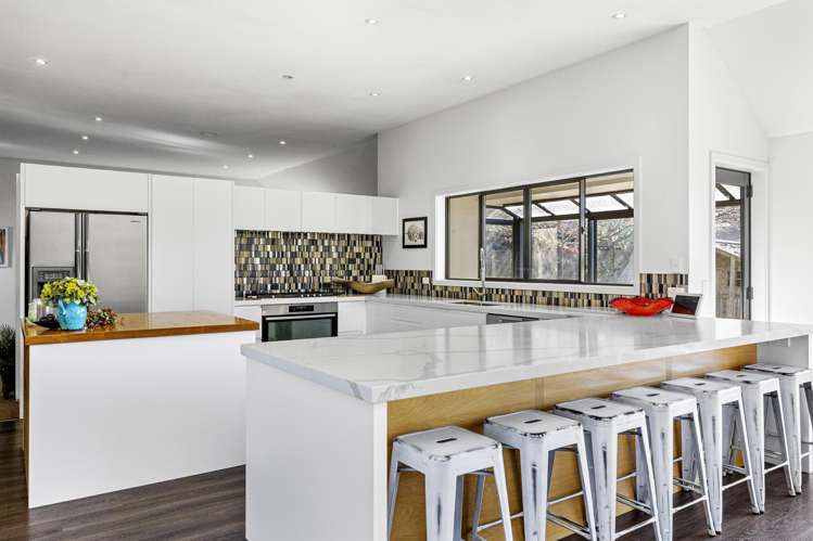 214 Mapara Road Acacia Bay_2