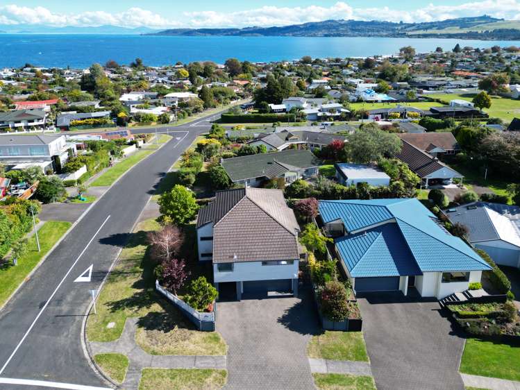 7 Ngamotu Road Taupo_19