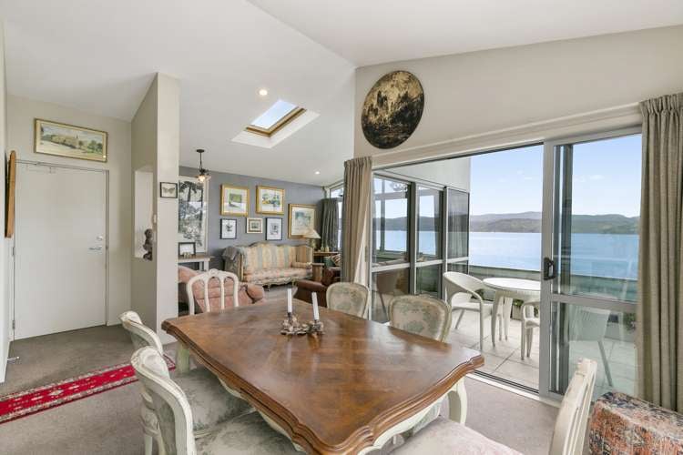 3/275 Karaka Bay Road Seatoun_1