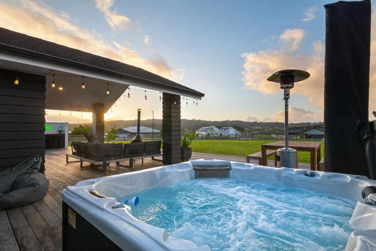 9 Awatiro Drive Kaukapakapa_14