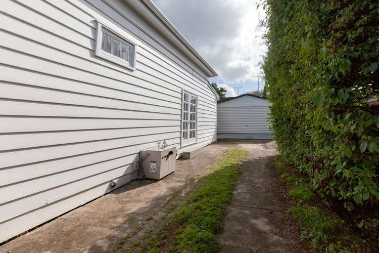 12 Mount Smart Road Royal Oak_20