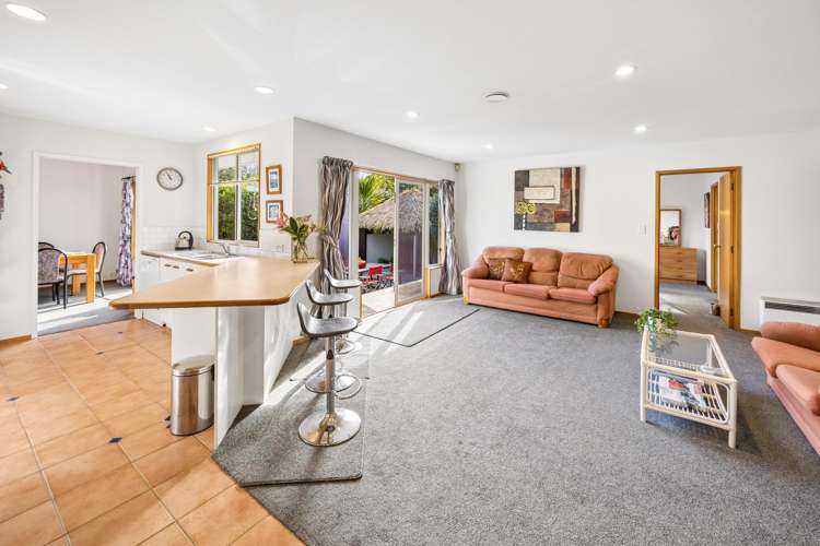 25 Woodfern Crescent Titirangi_13