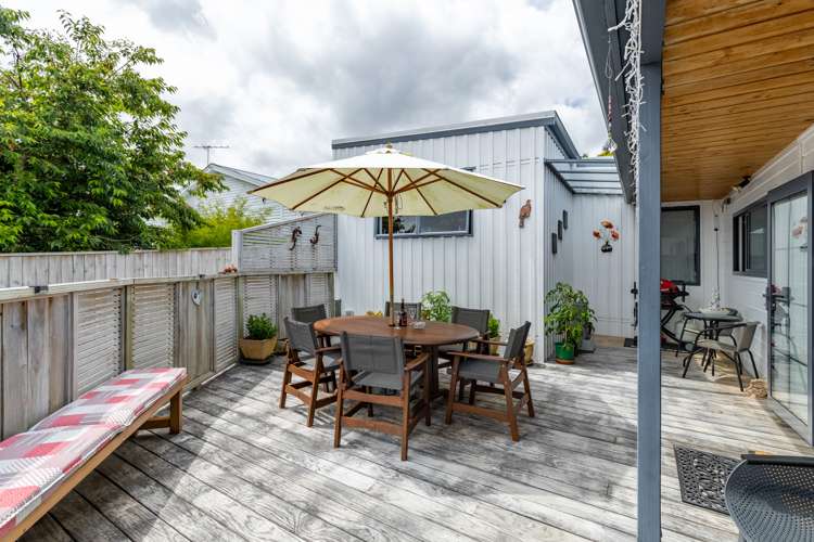 184 Tukapa Street Westown_25