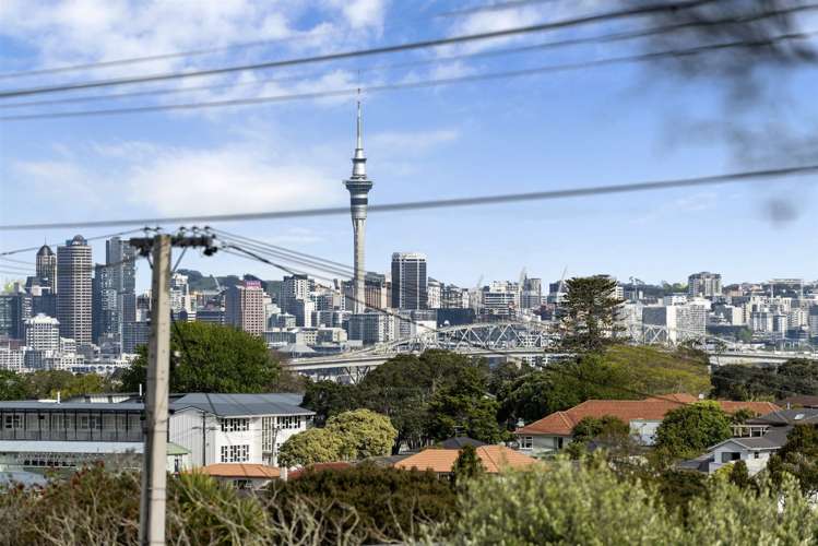 1/22a Tui Glen Road Birkenhead_1