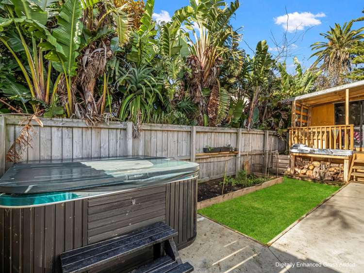 2/33F Springs Road Parakai Helensville_6