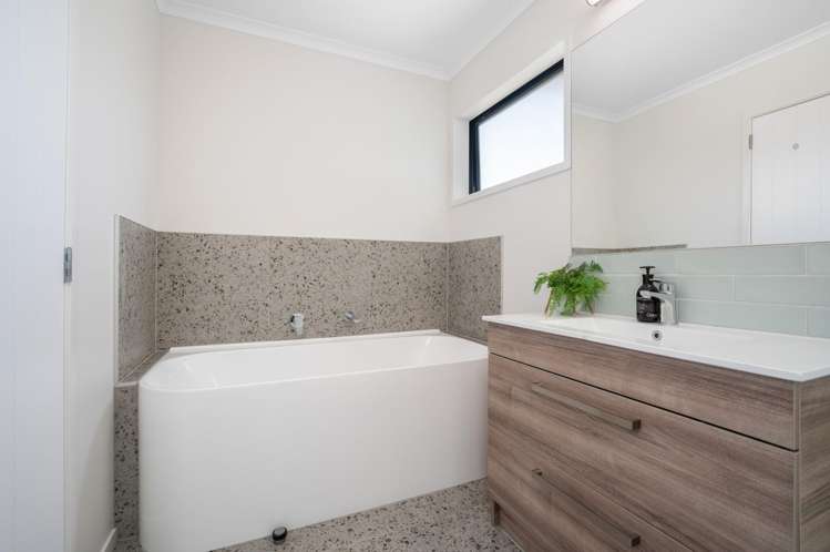 55A Pemberton Crescent Greerton_14