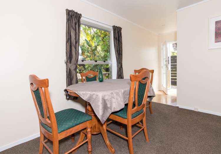 2/24 Amberley Avenue Te Atatu South_5