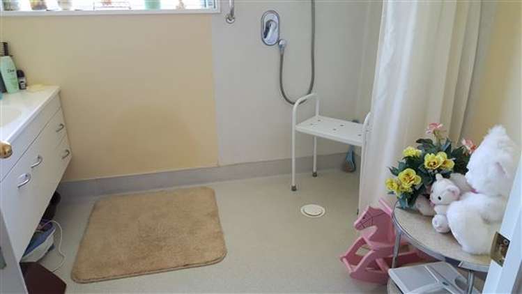 2/134a North Street Seaview_5