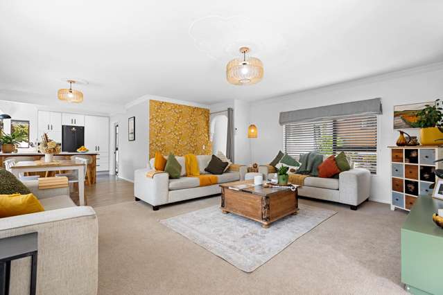 BE IN BEFORE CHRISTMAS - BRING YOUR OFFER TODAY!!