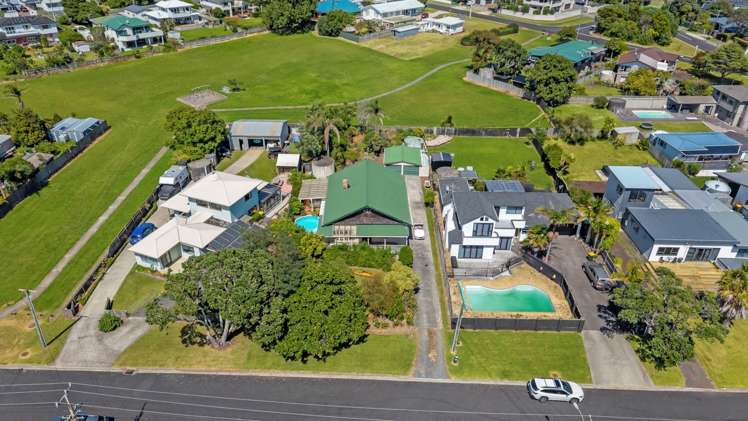 24 Pohutukawa Road Beachlands_32