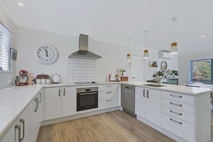 33 Navigation Drive Cooks Beach_4