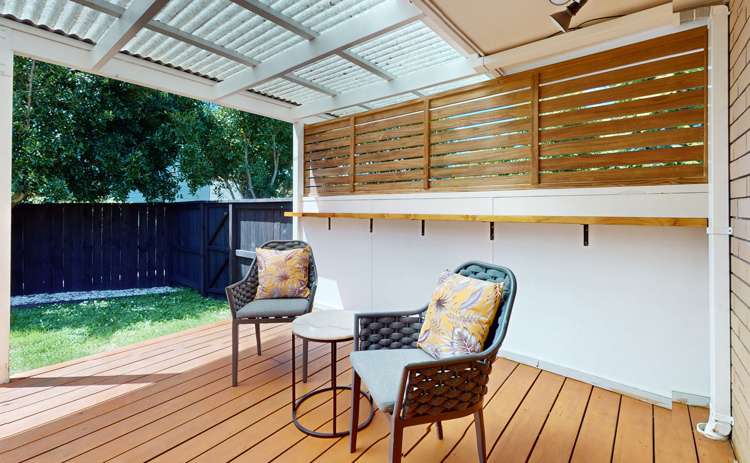 16 Redlands Grove Swanson_16