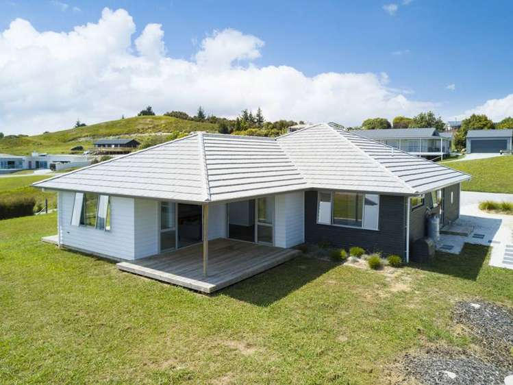 40 Eagles Way Cable Bay_18