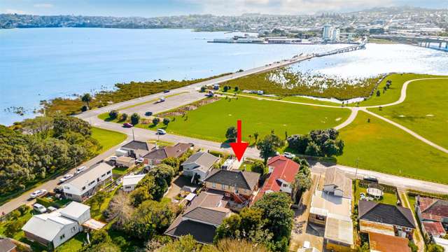 7 Waterfront Road Mangere Bridge_1