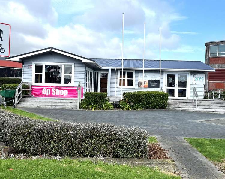 39 Kapiti Road Paraparaumu_1