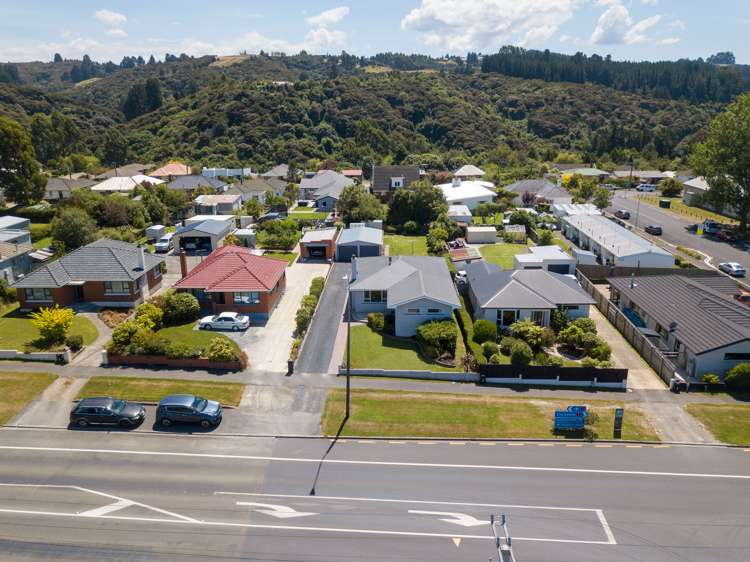 98 Main Road Fairfield_21