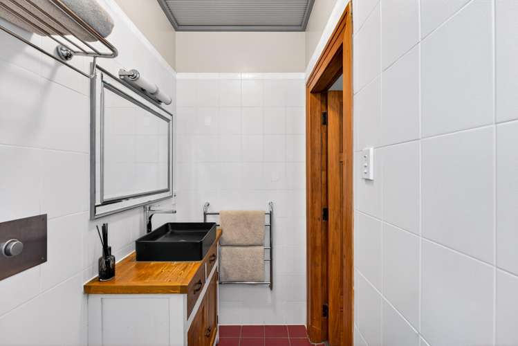 153 Emerson Street Napier South_32