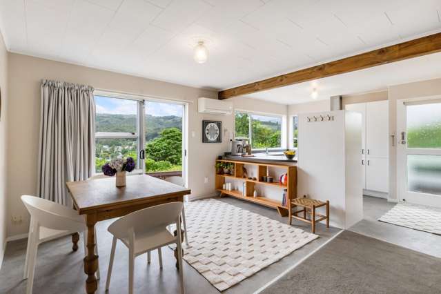 6B Ely Grove Wainuiomata_4