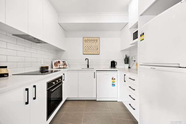 9a/1 Emily Place Auckland Central_4