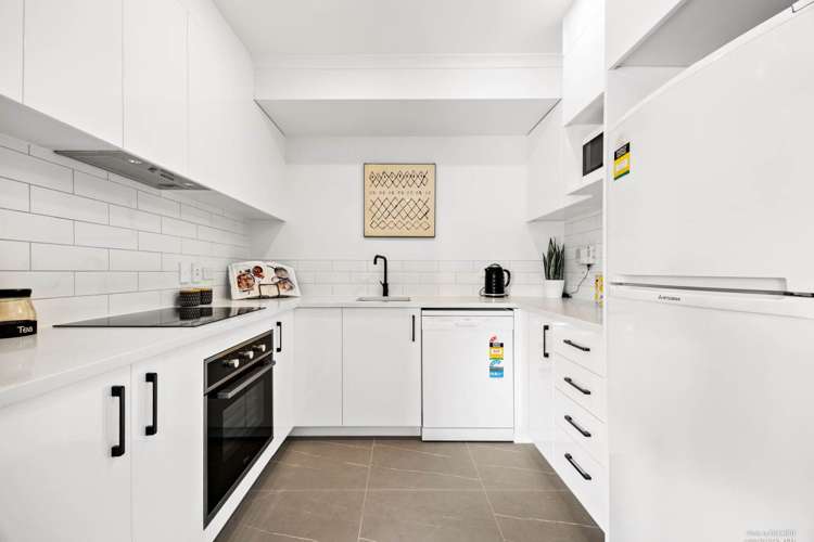 9a/1 Emily Place Auckland Central_4