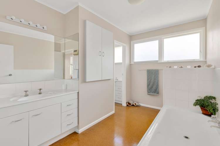 71e Bronte Street East Nelson_14