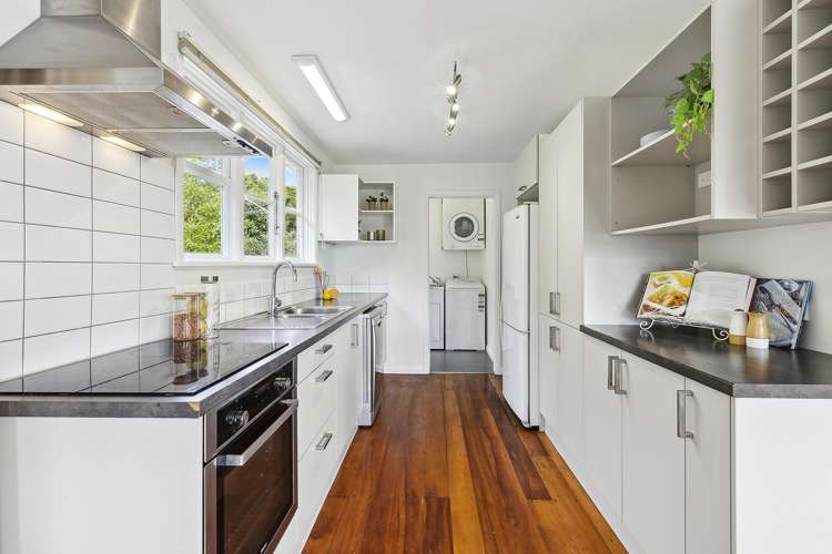 19 Sidlaw Street Strathmore Park_12