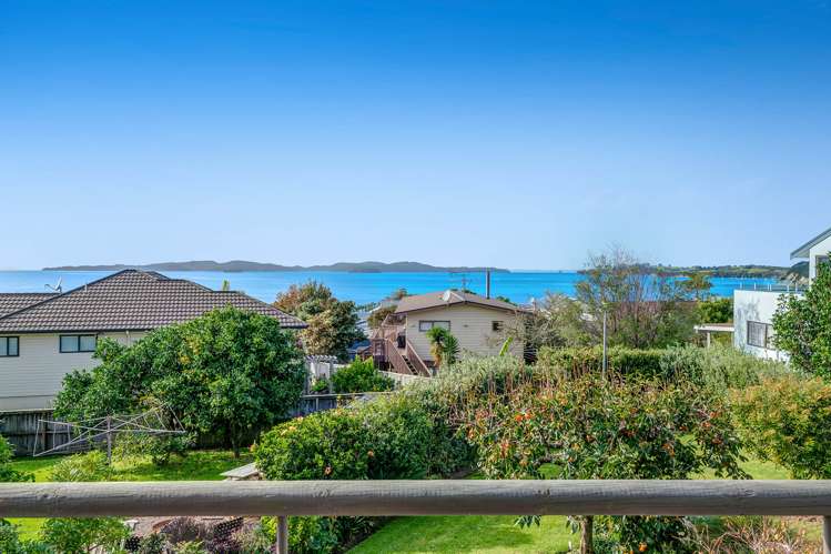 20 Hinemoa Place Snells Beach_20