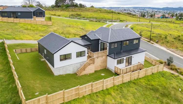 30 Awanui Road Red Beach_23
