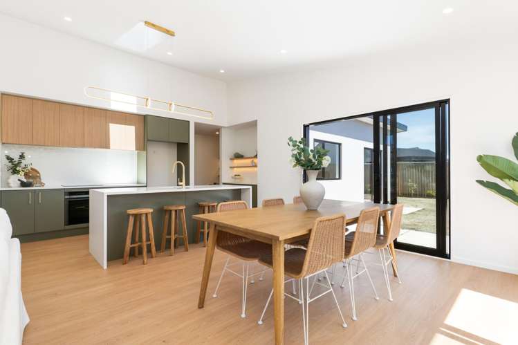 11 Meadow Stream Dr Casebrook_6