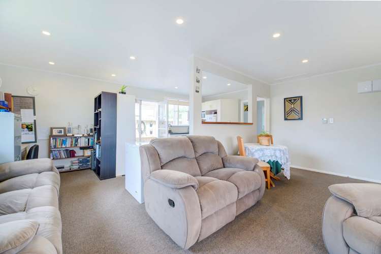 5b Sheehan Road Te Atatu South_8