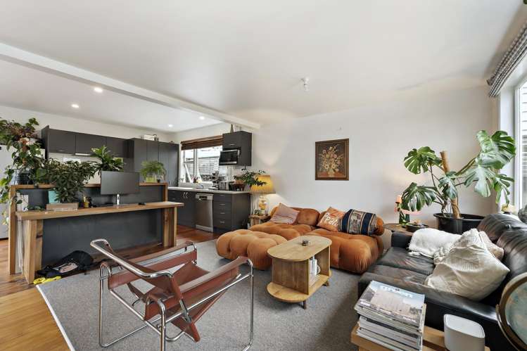 126 Austin Street Mount Victoria_9