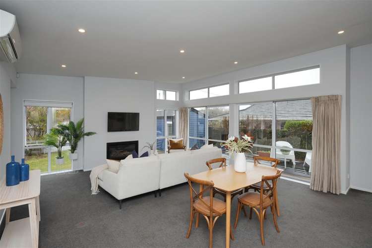 1/16 Strowan Road Strowan_3