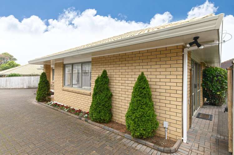 2/52 Turama Road Royal Oak_21