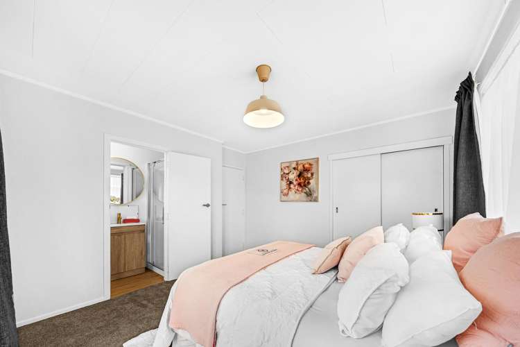 5 Convair Crescent Mangere_8
