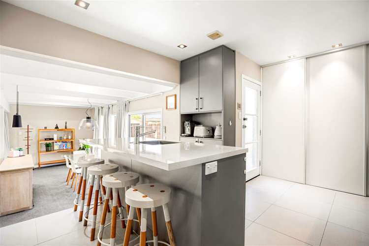 16 Taikata Road Te Atatu Peninsula_8