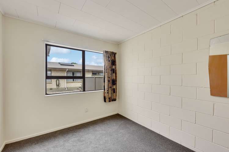 2/64 Fergusson Street Stoke_8