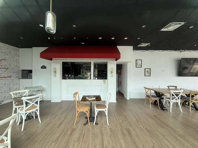 Shop 6/62 - 78 Hurstmere Road Takapuna_2