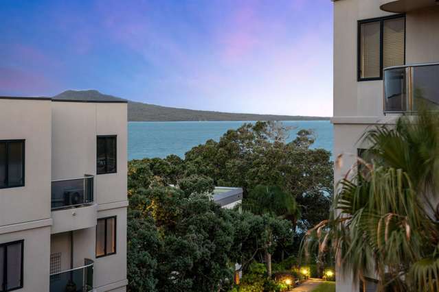 4b/171 Hurstmere Road Takapuna_3