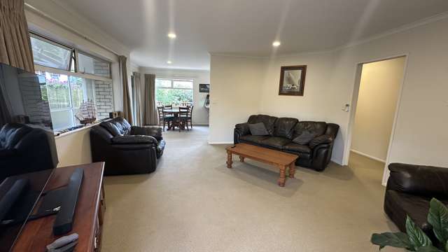 23 Chesterfield Way Orewa_1