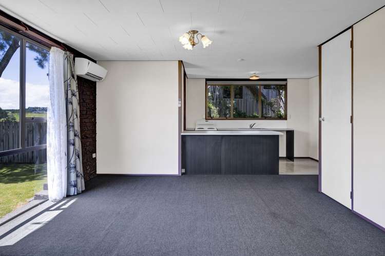 7 Lindaver Grove Merrilands_5