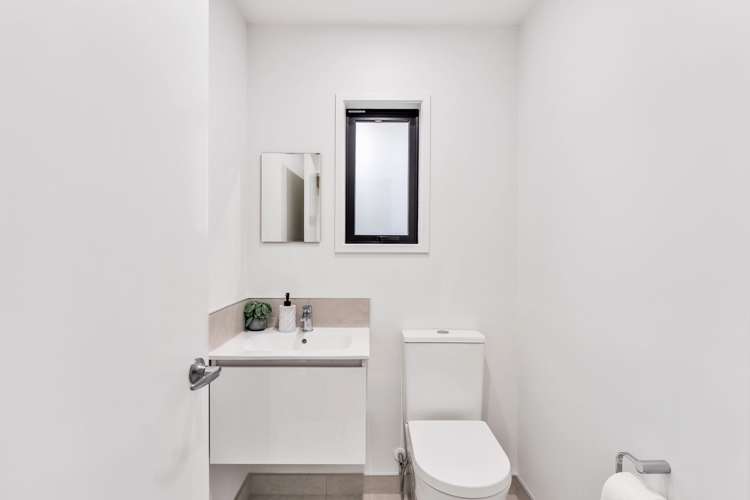 128a McFaddens Road St. Albans_7