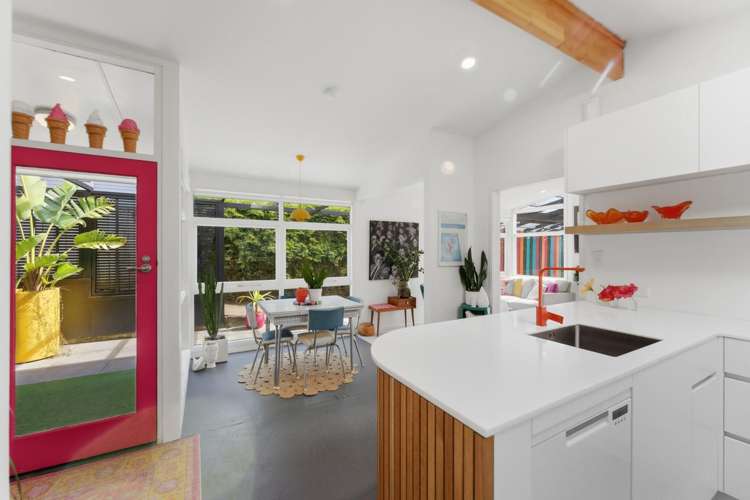 37 Wairau Road Oakura_8