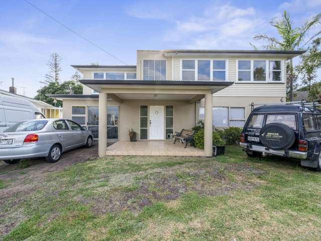 6 Tainui Terrace Mangere Bridge_2