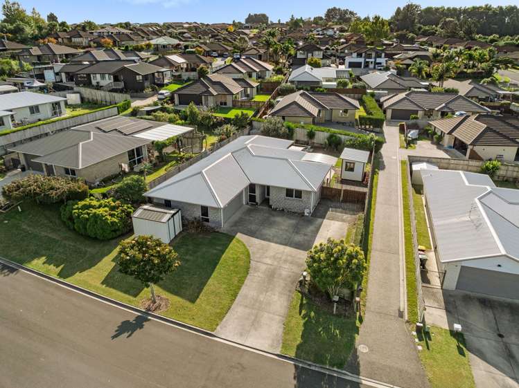 35 Fairfax Crescent Pyes Pa_17