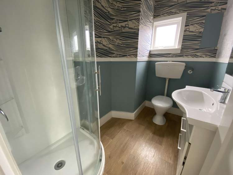 697 Worcester Street Linwood_10