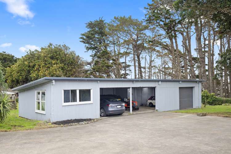 1431 Awhitu Road Pollok_12