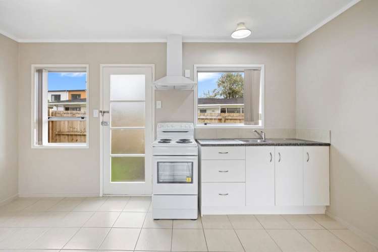 2/397 Blockhouse Bay Road Blockhouse Bay_4