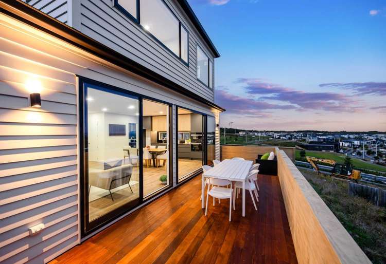 7 Pakirikiri Street Long Bay_3