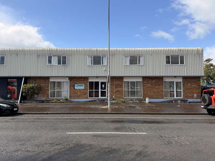 4 and 5/110 Whakatiki Street Trentham_9