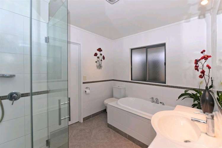 16 Middlebank Drive Richmond_7